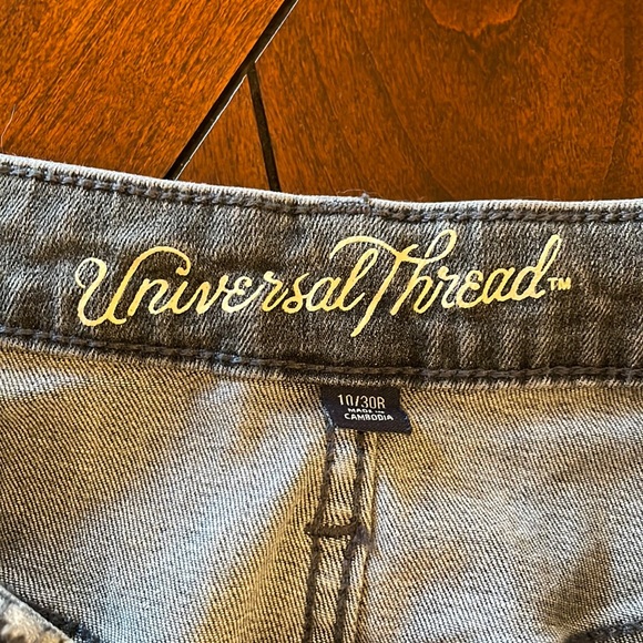 Universal Threads jeans - Picture 4 of 7